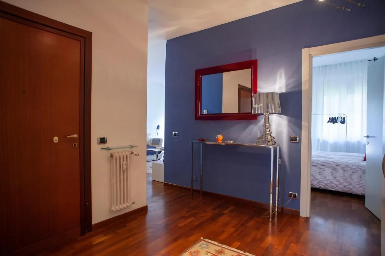 Апартаменты Pop_House, In The Heart Of Milano!